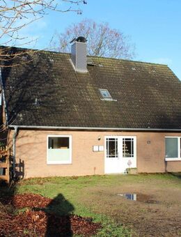 Vermietetes Zweifamilienhaus - Wapelfeld