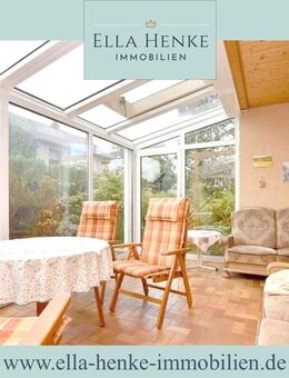 Schöner Garten: Großes Ein- bis Zweifamilienhaus mit Vollkeller + 3 Garagen... - Goslar