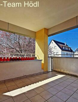 "Helle 4-Zimmer-Eigentumswohnung mit Süd-West-Balkon & Garage - ideal für Familien oder als Kapitalanlage!" - Reutlingen