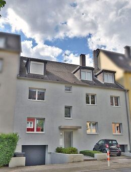 Altbaucharme: EG-Wohnung mit Loggia - gefragte Lage Nähe Uni-Klinikum - Essen