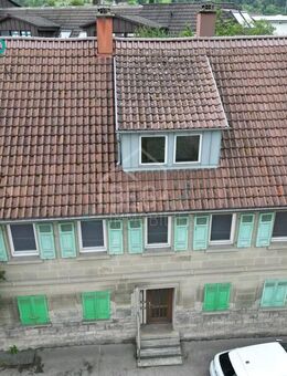 Sanierungsbedürftiges Wohnhaus mit Einliegerwohnung und viel Platz - Gaildorf