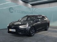 Ford Focus, 1.0 EcoBoost Hybrid ST-LINE, Jahr 2023 - München