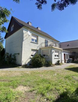 Über 200 m² Wohnfläche mit großem Grundstück und viel Nebengelass in idyllischem Dorf! - Flechtingen