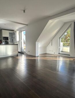 Bezugsfrei | Lichtdurchflutete Maisonette mit zwei Süd-Balkonen Zehlendorf inkl. TG-Stellplatz - Berlin