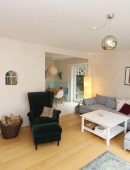 Idylle pur! Schmuckes Einfamilienhaus in Bliesdorfer Feldrandlage mit Garage und Teilkeller - Schashagen