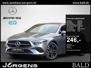 Mercedes A 180, Progressive-Advanced Wide 17, Jahr 2023 - Betzdorf