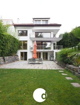 Dreifamilienhaus in bester Randlage - Stuttgart