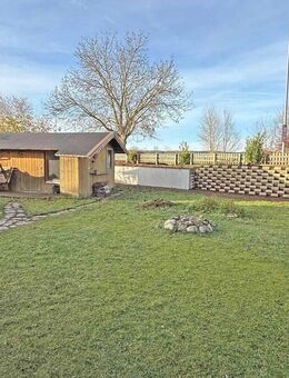 Doppelhaushälfte mit Garage und Carport in Oderberg inkl. Einbauküche. - Traunreut