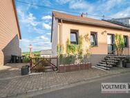 KLEIN ABER FEIN - angebautes Einfamilienhaus mit Stellplatz und schönem Garten! - Schiffweiler