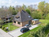 Heimat in Tetenbüll - Moderner Kern & Eiderstedter Gartenidylle - Tetenbüll