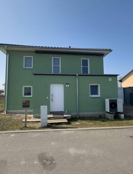 Ein Zuhause voller Leben und Wärme - Ihre Stadtvilla bei Leipzig - Borna