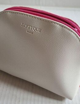 QATAR Airways Diptiyque Premium Amenity Kit für Damen 2024 - Sinsheim