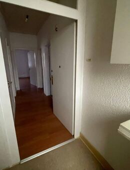 Zwei sanierungsbedürftige Wohnungen in charmantem Mehrfamilienhaus - Darmstadt