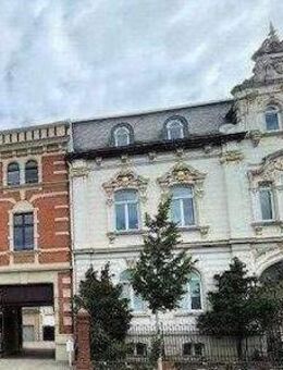 Luxuriöse 3 Zi Wohnung mit Balkon, Fahrstuhl, Fußbodenheizung, Garage - Zerbst (Anhalt)