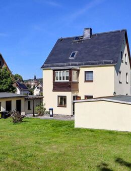 +++ Ein-/Zweifamilienhaus in Traumlage - inkl. 3 Garagen und großem (Bau-)grundstück +++ - Chemnitz
