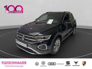 VW T-Roc, 1.5 l TSI Move digitales, Jahr 2024 - Köln