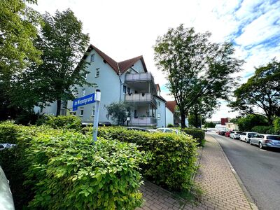 Grundbuch statt Sparbuch - Eine attraktive Option für Eigennutzer oder Kapitalanleger : Vermietetes Appartement mit Balkon und Tiefgaragenstellplatz