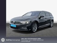 VW Passat Variant, 2.0 l TDI Business R-Line Panodach, Jahr 2023 - Kaltenkirchen