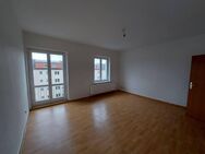 Große 2-Raum-Wohnung zentral gelegen - Neustrelitz