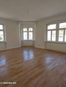 4-Raumwohnung mit EBK und Balkon zentral gelegen - Bitterfeld-Wolfen