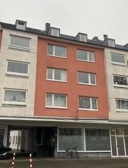 Wohn- und Geschäftshaus mit Garagenhof mitten in Holthausen - Düsseldorf