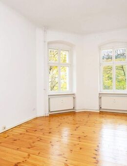 Sofort bezugsfrei und provisionsfrei - Charmante Altbauwohnung mit alten Dielen in Steglitz - Berlin