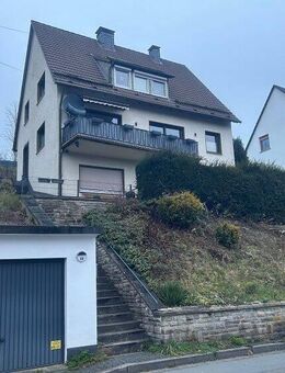 Schönes Einfamilienhaus mit einer Garage, Terrasse, schönem Garten und tollem Ausblick in Höhenlage von Werdohl-Eveking... - Werdohl