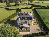 Schlossvilla Unikat - neu erbaut - Hof