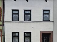 Familienfreundliches Reihenhaus mit Garten, Kamin & Platz zum Leben - zentral in Tessin - Tessin