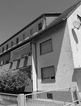Sanierte Wohnung mit Balkon und Garage - komfortabel wohnen in bester Lage! - Frankfurt (Main)