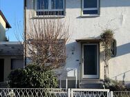 * Provisionsfrei * Kleine, gemütliche DHH in hervoragender Wohnlage mit schönem Gartengrundstück - Maintal