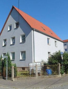 Ab Nov. 2025: Süße 2-Zimmer-Wohnung in RÖDERAU * Laminatboden * separater Essküche * Dusche - Zeithain