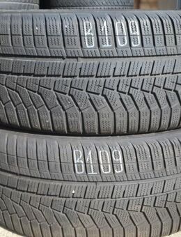 2x Hankook Winter i*cept evo2 (RSC) HRS 225/45 R18 95H Dot2823 4,5-5mm B109 - Euskirchen Zentrum