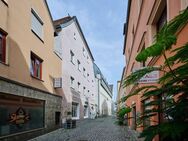 Wohnung am Stadtplatz Straubing zu vermieten mit Einbauküche - Straubing
