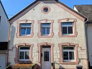 Charmantes Einfamilienhaus mit Garten und vielen Gestaltungsmöglichkeiten - Longuich