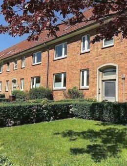 2 Zi.-Whg., zentrumsnah, ruhig, geringes Hausgeld, Kfz-Stellplatz - Schwarzenbek