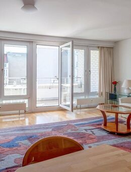 Ihr Pied-à-Terre am Checkpoint Charlie - mit Loggia, 24h Concierge & Tiefgaragen-Stellplatz - Berlin