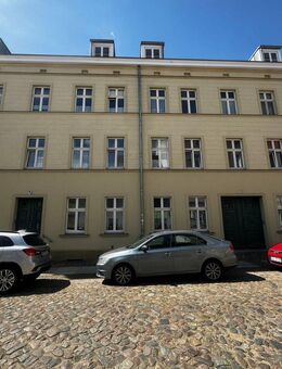 Großzügige 2-Zimmer-Wohnung mit Balkon - Neuruppin