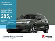 VW Tiguan, 1.5 Life eHybrid | LAGERWAGEN |, Jahr 2022 - Regensburg