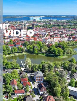 Repräsentative Villa am Knieperteich // Top-Lage // Gewerbe und / oder Wohnen // 616 m² Grundstück - Stralsund