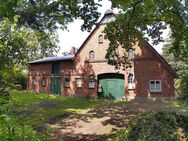 Resthof in Halstenbek, eine Idylle mit viel Platz und 3 schönen Wohnungen, davon 1 vermietet - Halstenbek