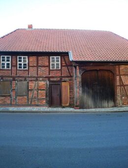 Denkmaljuwel auf verwunschenem Grundstück - Bergfeld