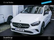 Mercedes B 180, NIGHT PROGRESSIVE SPUR, Jahr 2024 - Kiel