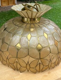 Schöne Perlmutt Vintage Tiffany Deckenlampe von KHM - München