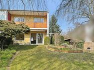 Charmantes Endreihenhaus in Staaken mit 4-Zimmern und Keller auf tollem Grundstück - Berlin