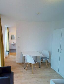 ** Modernes und vollmöbliertes 2-Zimmer-Apartment mit EINBAUKÜCHE, TERRASSE und gemeinschaftlicher DACHTERRASSE ** - Leipzig