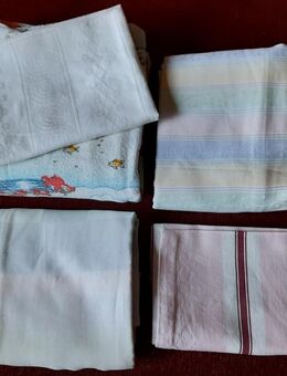 Handarbeit – Vintage Baby/Kinderbettwäsche aus den Anfang 80er Jahren + aus den 50er Jahren - Niederfischbach