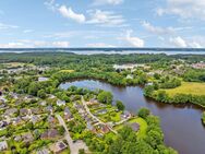 Modernisiertes Einfamilienhaus mit herrlichem Garten zum Mühlenteich und Baulücke in begehrter Lage - Glücksburg (Ostsee)