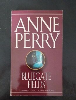 Bluegate Fields von Anne Perry (Thomas Pitt Novel) auf englisch (Taschenbuch) - Essen