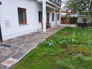 Neusanierte 3-Zimmer-EG-Wohnung mit Garten und Terasse in der Nähe von Grafing - Bruck